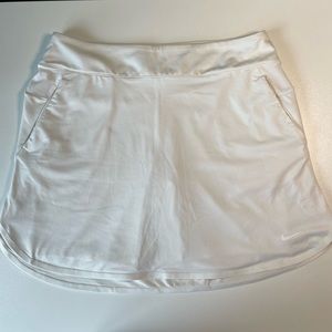 White Nike Dri-Fit Golf Skort - medium
